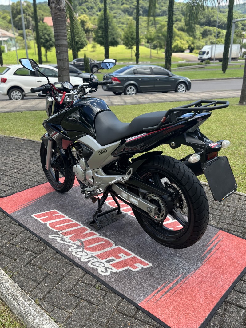 FAZER YS 250 BLUEFLEX - 2015 - FELIZ