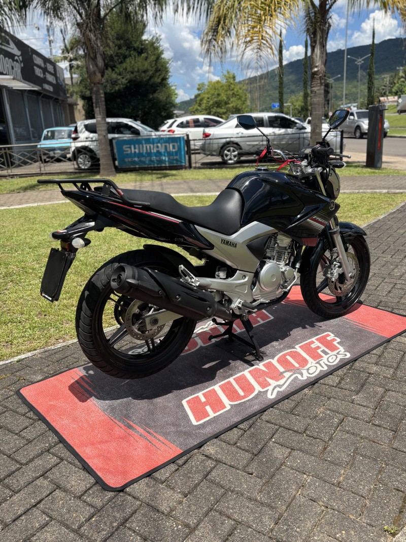 FAZER YS 250 BLUEFLEX - 2015 - FELIZ