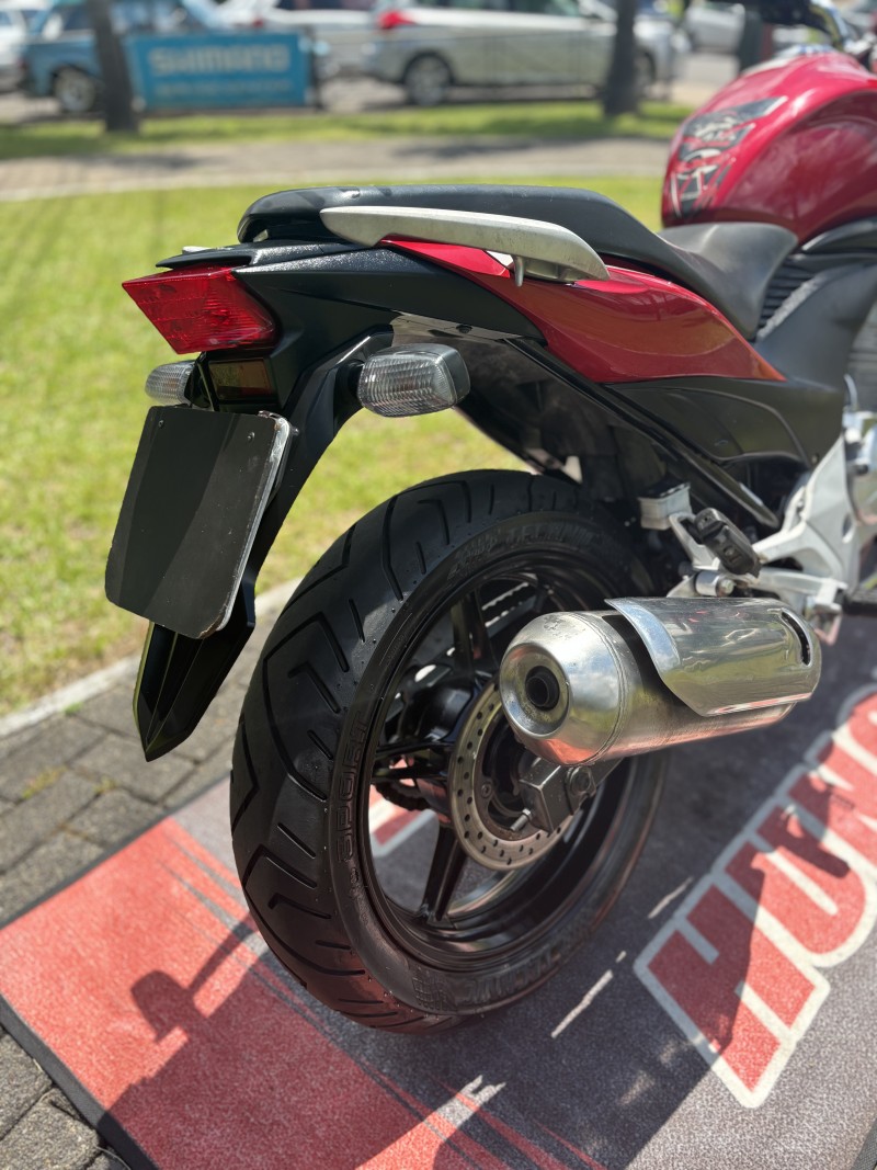 CB 300R  - 2013 - FELIZ