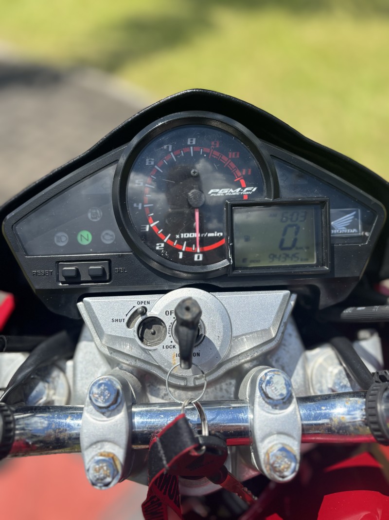 CB 300R  - 2013 - FELIZ