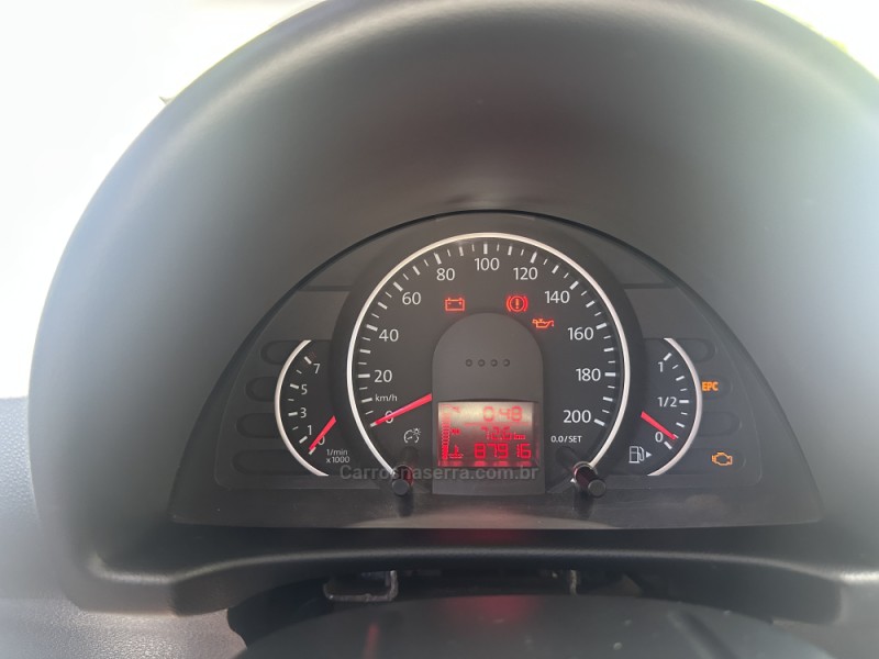 FOX 1.0 MI 8V FLEX 4P MANUAL - 2010 - NOVA PRATA