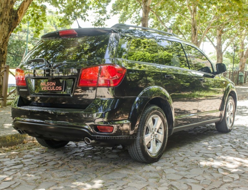 JOURNEY 3.6 SXT V6 GASOLINA 4P AUTOMÁTICO - 2013 - NOVO HAMBURGO