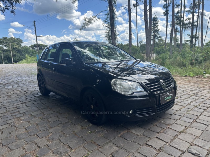 POLO 1.6 MI 8V FLEX 4P MANUAL - 2011 - NOVA PRATA