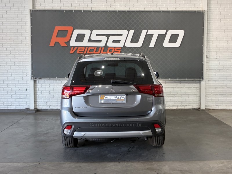 OUTLANDER 2.0 16V GASOLINA 4P AUTOMÁTICO - 2016 - VENâNCIO AIRES