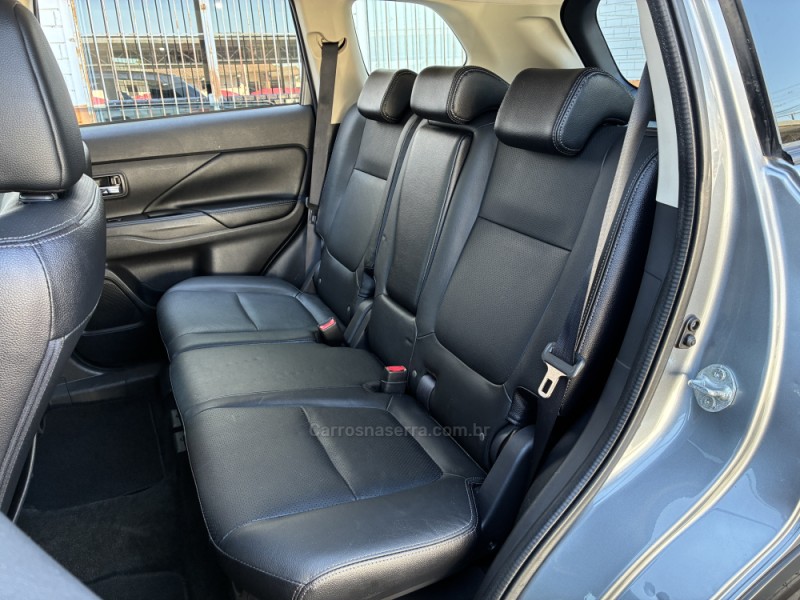 OUTLANDER 2.0 16V GASOLINA 4P AUTOMÁTICO - 2016 - VENâNCIO AIRES