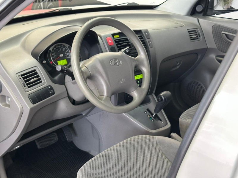 TUCSON 2.0 MPFI GLS 16V 143CV 2WD GASOLINA 4P AUTOMÁTICO - 2011 - CAXIAS DO SUL