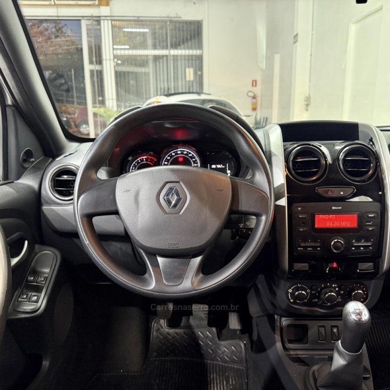 DUSTER 1.6 EXPRESSION 4X2 16V FLEX 4P MANUAL - 2020 - NOVO HAMBURGO
