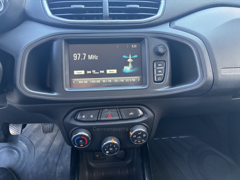 PRISMA 1.4 MPFI LT 8V FLEX 4P MANUAL - 2018 - VENâNCIO AIRES