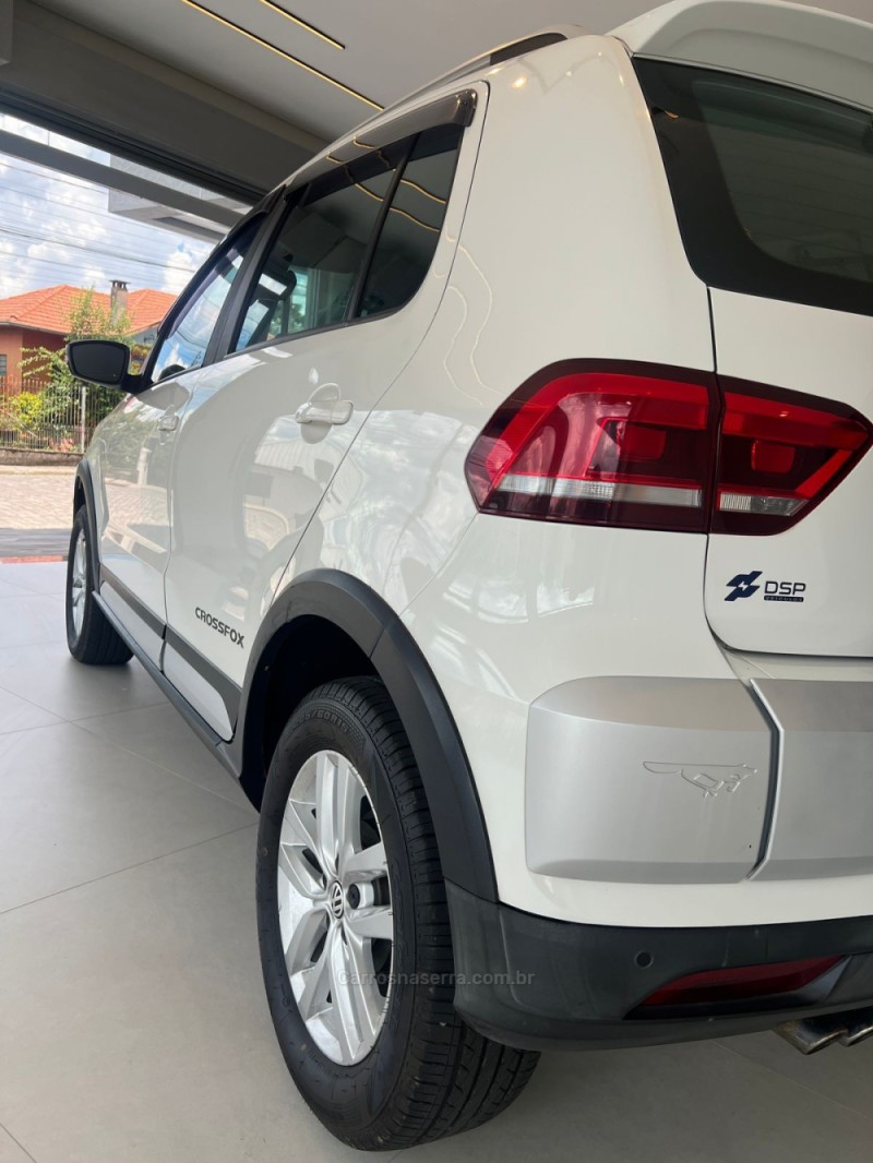 CROSSFOX 1.6 MI FLEX 8V 4P MANUAL - 2016 - CAXIAS DO SUL