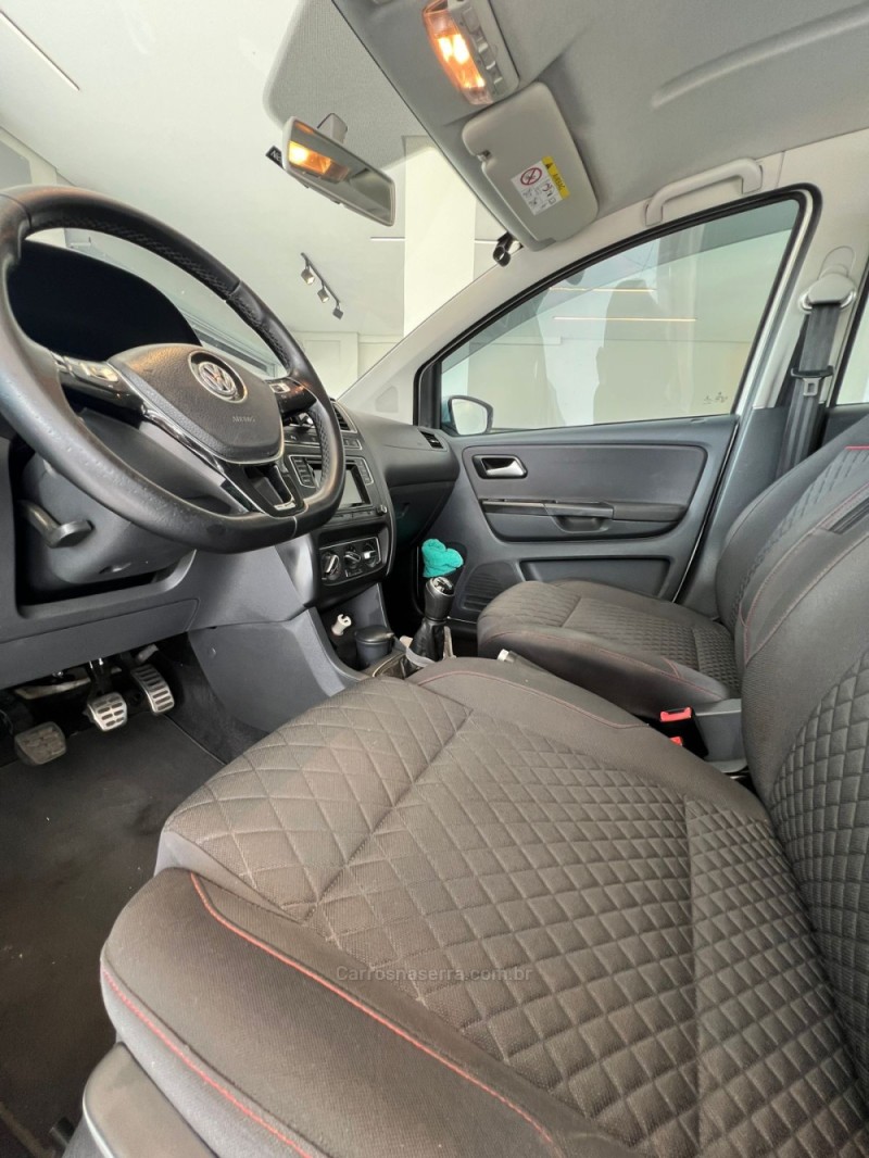 CROSSFOX 1.6 MI FLEX 8V 4P MANUAL - 2016 - CAXIAS DO SUL