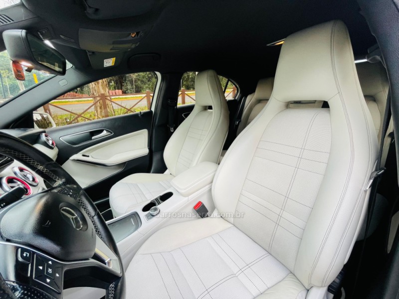 A 200 1.6 TURBO URBAN 16V GASOLINA 4P AUTOMÁTICO - 2014 - NOVO HAMBURGO