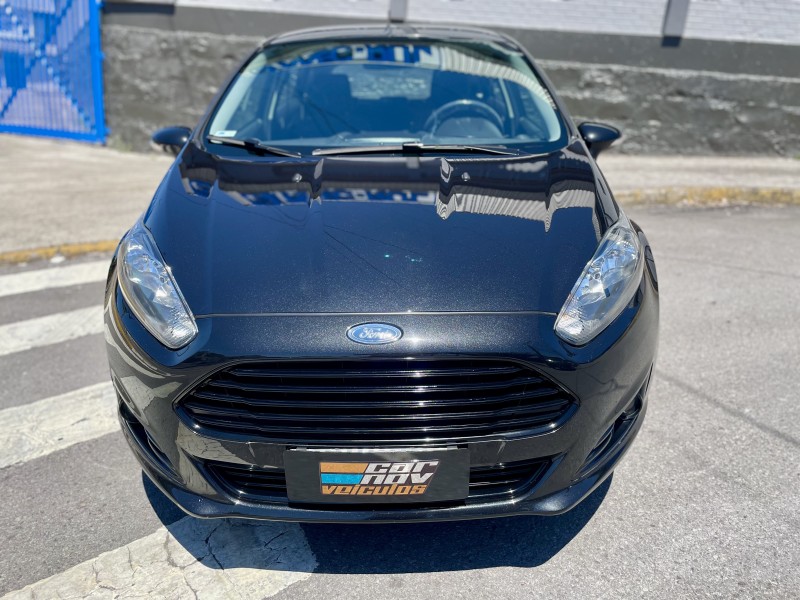 FIESTA 1.6 SE HATCH PLUS 16V FLEX 4P MANUAL - 2017 - CAXIAS DO SUL