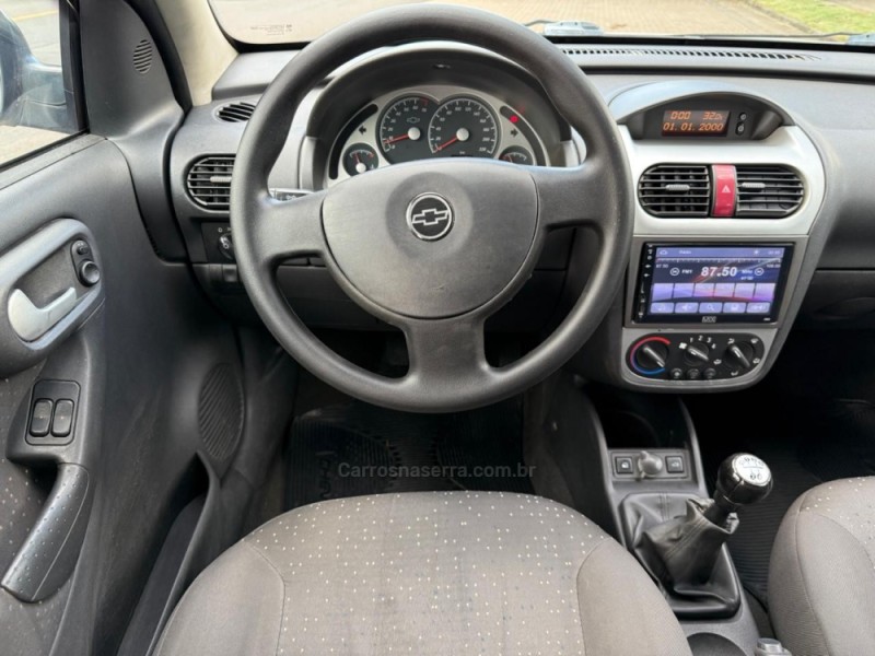 CORSA 1.4 MPFI PREMIUM SEDAN 8V FLEX 4P MANUAL - 2009 - IVOTI