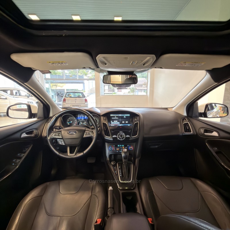 FOCUS 2.0 TITANIUM PLUS 16V FLEX 4P AUTOMÁTICO - 2016 - FARROUPILHA