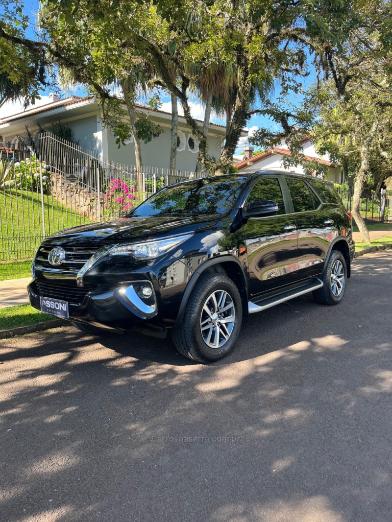 hilux sw4 2.8 srx 4x4 16v turbo intercooler diesel 4p automatico 2019 erechim