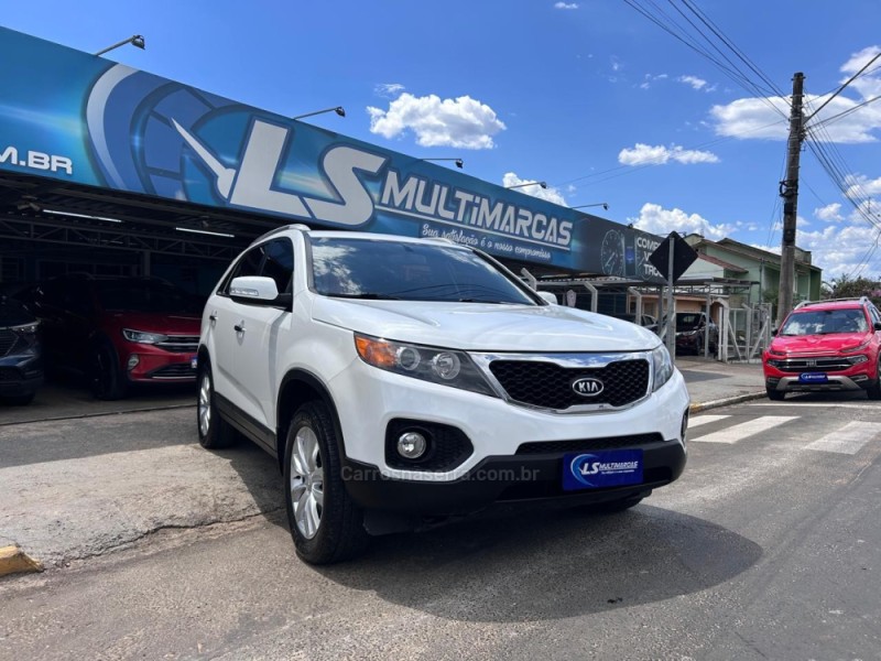 SORENTO 2.4 EX 4X2 16V GASOLINA 4P AUTOMÁTICO - 2013 - VENâNCIO AIRES