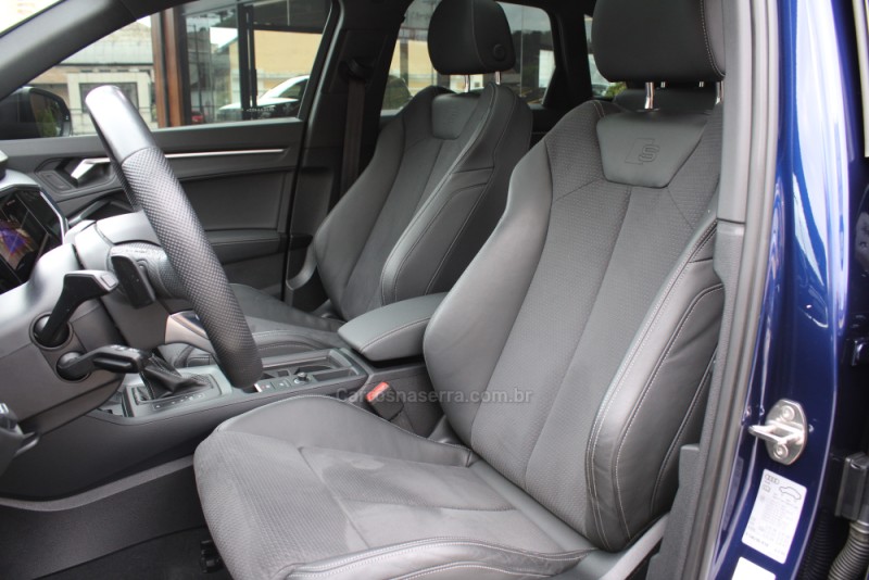 Q3 2.0 TFSI PERFORMANCE BLACK QUATTRO GASOLINA 4P AUTOMÁTICO - 2024 - CAXIAS DO SUL