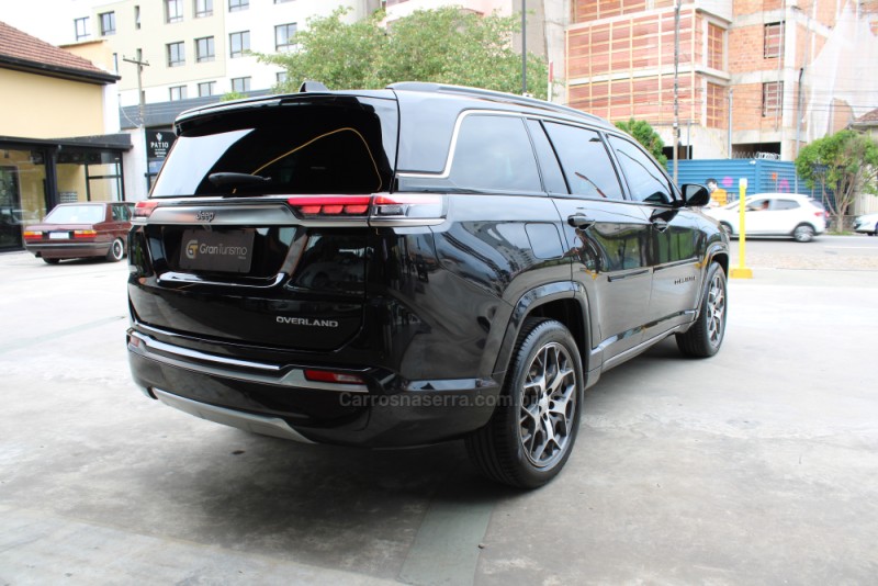 COMMANDER 1.3 OVERLAND T270 16V 4X2 TURBO FLEX 4P AUTOMÁTICO - 2023 - CAXIAS DO SUL