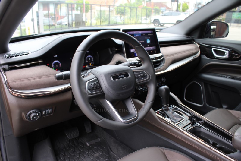 COMMANDER 1.3 OVERLAND T270 16V 4X2 TURBO FLEX 4P AUTOMÁTICO - 2023 - CAXIAS DO SUL