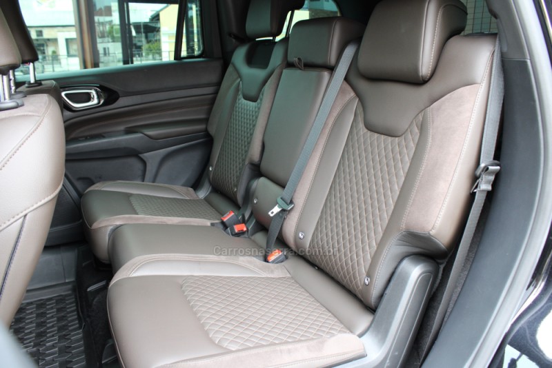 COMMANDER 1.3 OVERLAND T270 16V 4X2 TURBO FLEX 4P AUTOMÁTICO - 2023 - CAXIAS DO SUL