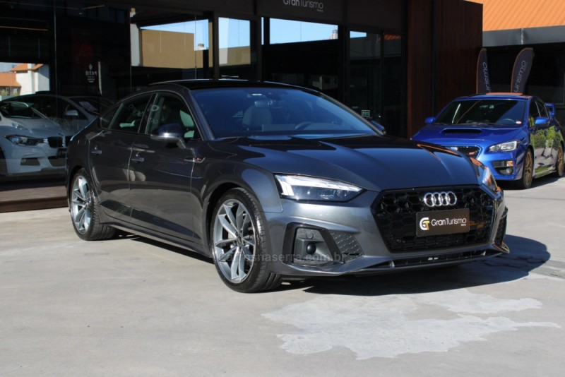 A5 2.0 SPORTBACK PERFORMANCE BLACK S GASOLINA 4P AUTOMÁTICO - 2022 - CAXIAS DO SUL