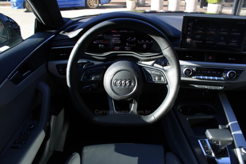 A5 2.0 SPORTBACK PERFORMANCE BLACK S GASOLINA 4P AUTOMÁTICO - 2022 - CAXIAS DO SUL