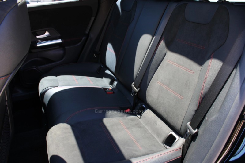 GLA 200 1.3 GCI AMG LINE GASOLINA 4P AUTOMÁTICO - 2022 - CAXIAS DO SUL