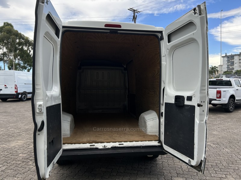 BOXER 2.3 HDI 350 FURGÃO LONGO TETO ELEVADO 8V DIESEL 3P MANUAL - 2019 - FARROUPILHA