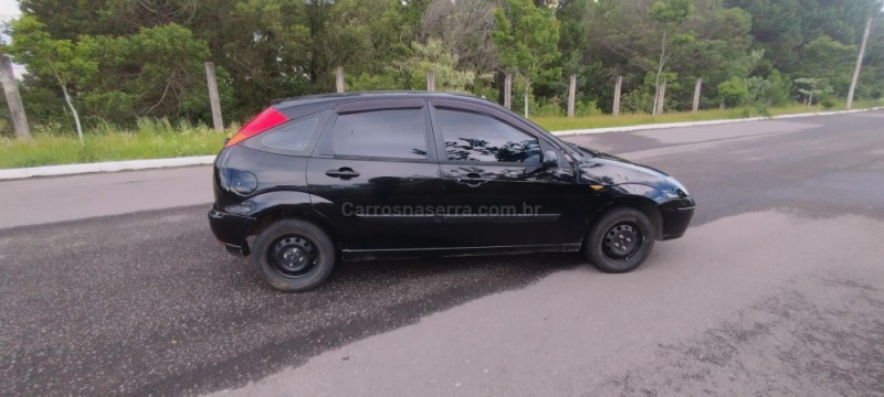 FOCUS 1.6 GLX 16V FLEX 4P MANUAL - 2006 - BENTO GONçALVES