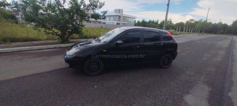 FOCUS 1.6 GLX 16V FLEX 4P MANUAL - 2006 - BENTO GONçALVES