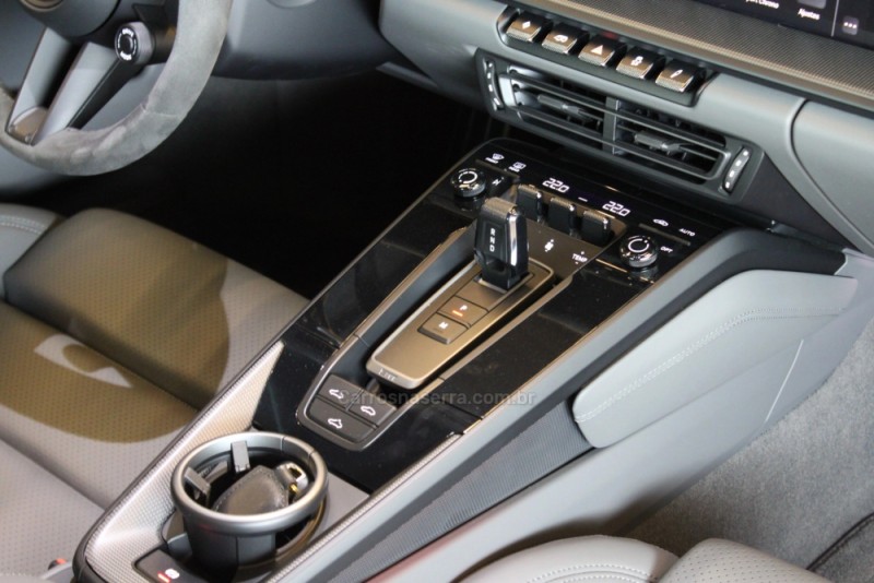 911 3.0 24V CARRERA GTS GASOLINA 2P AUTOMÁTICO - 2022 - CAXIAS DO SUL