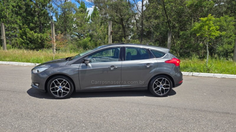 FOCUS 1.6 GLX 8V FLEX 4P MANUAL - 2006 - BENTO GONçALVES