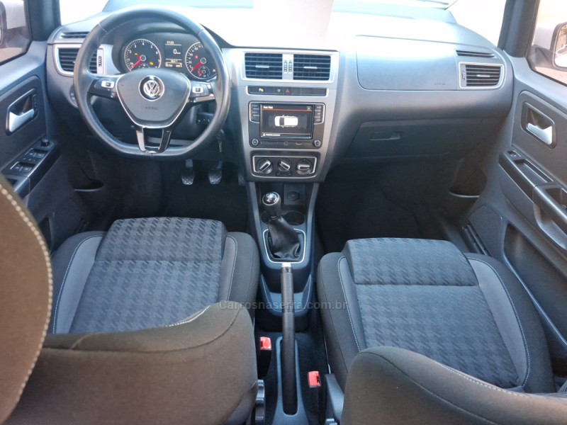 GOLF 1.6 MI SPORTLINE 8V FLEX 4P MANUAL - 2010 - BENTO GONçALVES