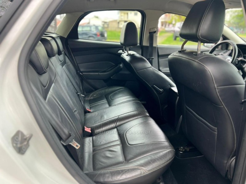 FOCUS 2.0 SE HATCH 16V FLEX 4P AUTO - 2014 - MONTENEGRO