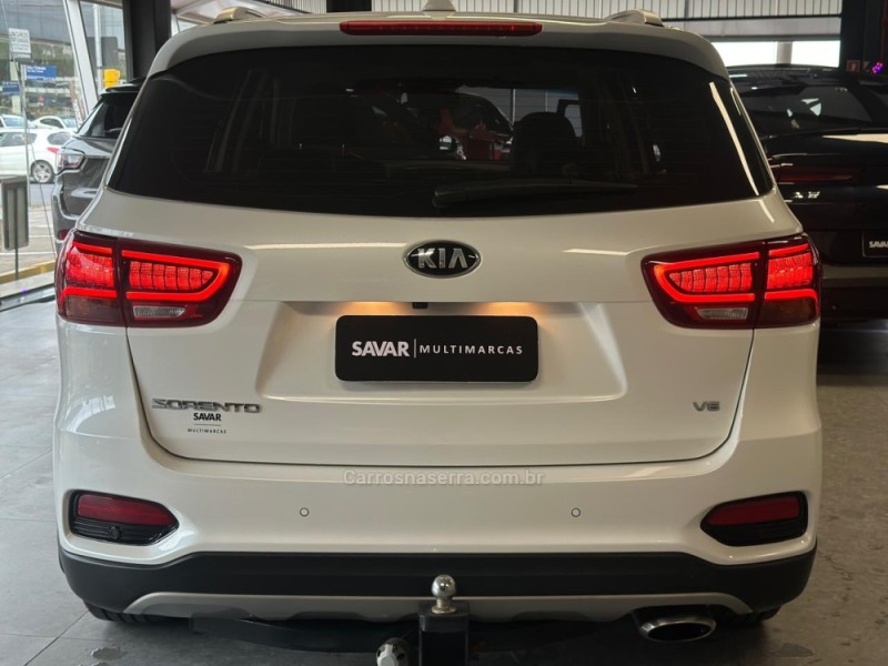 SORENTO 3.3 EX V6 24V GASOLINA 4P 7 LUGARES AUTOMATICO - 2018 - NOVO HAMBURGO