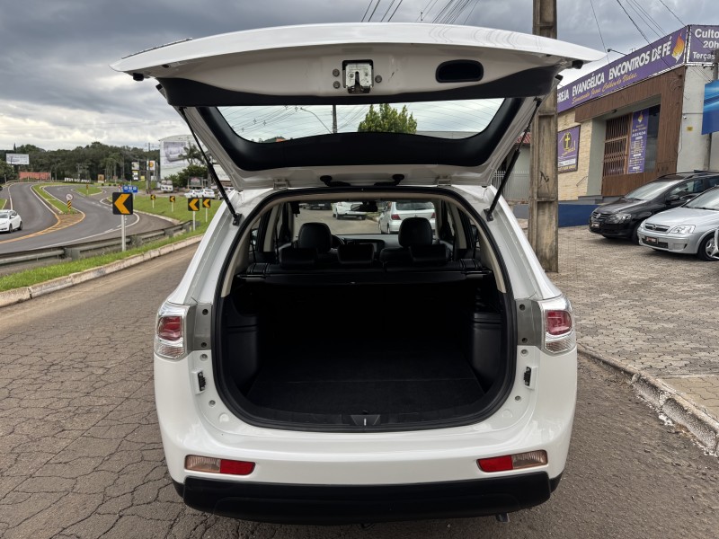 OUTLANDER 2.0 16V GASOLINA 4P AUTOMÁTICO - 2014 - DOIS IRMãOS