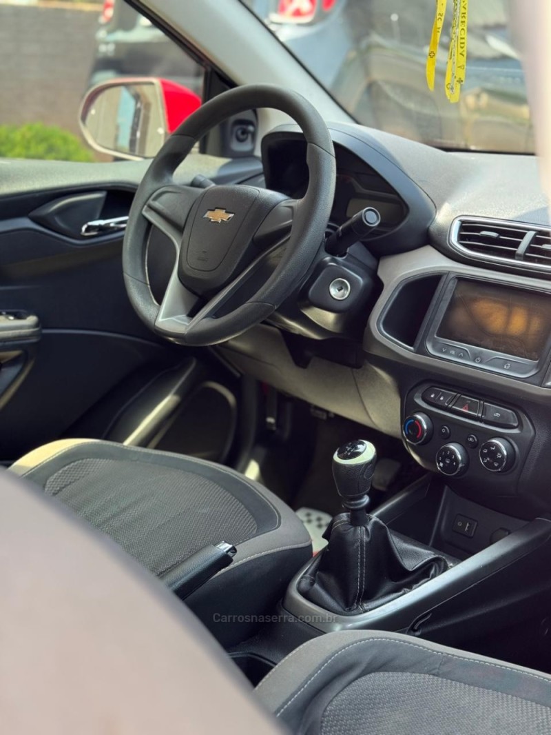 PRISMA 1.0 MPFI LT 8V FLEX 4P MANUAL - 2014 - MONTENEGRO