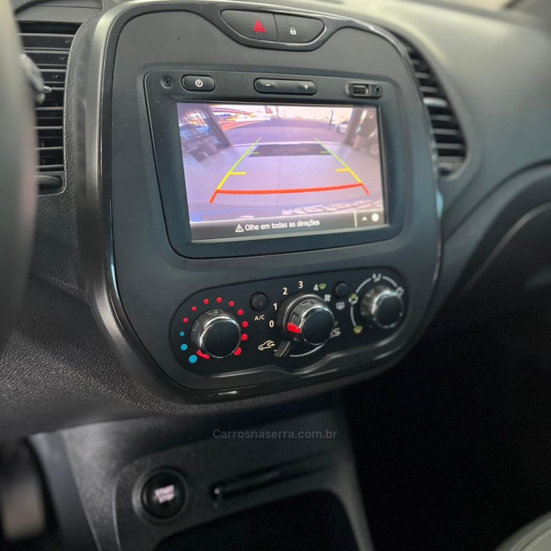 CAPTUR 1.6 LIFE 16V FLEX 4P AUTOMÁTICO - 2021 - CANOAS