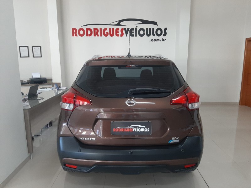 KICKS 1.6 16V FLEX SV 4P XTRONIC - 2018 - CAXIAS DO SUL