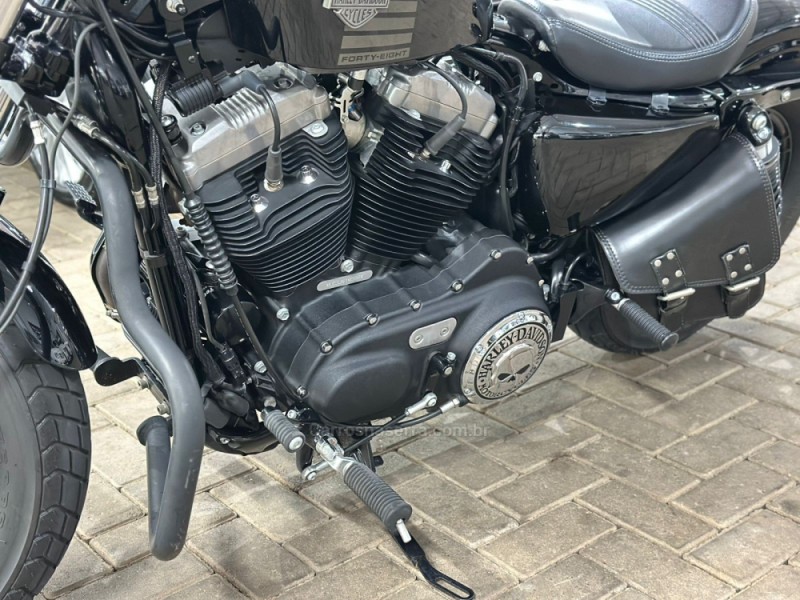 FORTY-EIGHT  - 2018 - DOIS IRMãOS