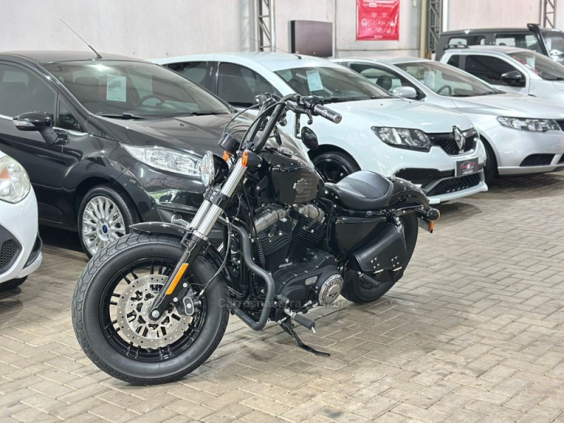 FORTY-EIGHT  - 2018 - DOIS IRMãOS