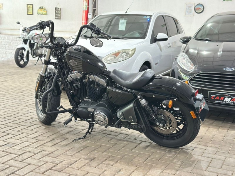 FORTY-EIGHT  - 2018 - DOIS IRMãOS