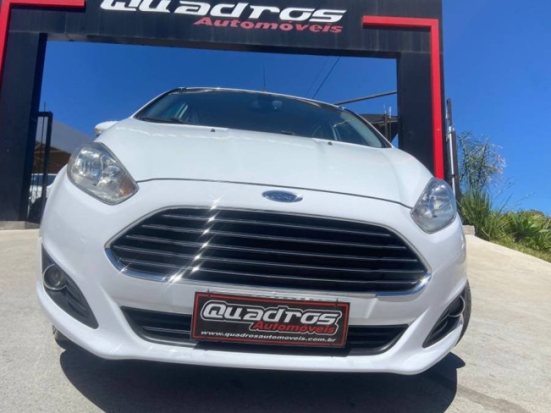 FIESTA 1.6 TITANIUM HATCH 16V FLEX 4P AUTOMÁTICO - 2014 - CAXIAS DO SUL