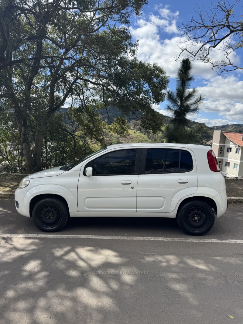 UNO 1.4 EVO ECONOMY 8V FLEX 4P MANUAL - 2012 - NOVA ARAçá