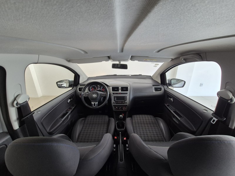 FOX 1.6 MSI COMFORTLINE 8V FLEX 4P MANUAL - 2015 - BENTO GONçALVES