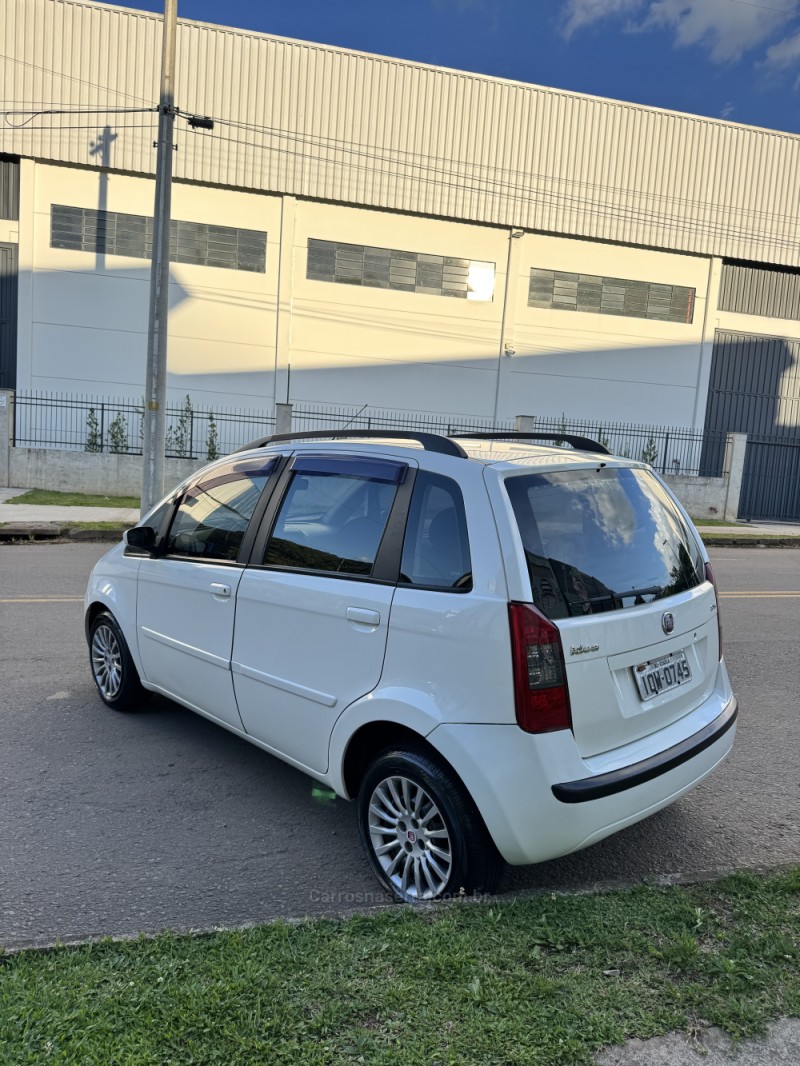 IDEA 1.4 MPI ATTRACTIVE 8V FLEX 4P MANUAL - 2009 - CAXIAS DO SUL
