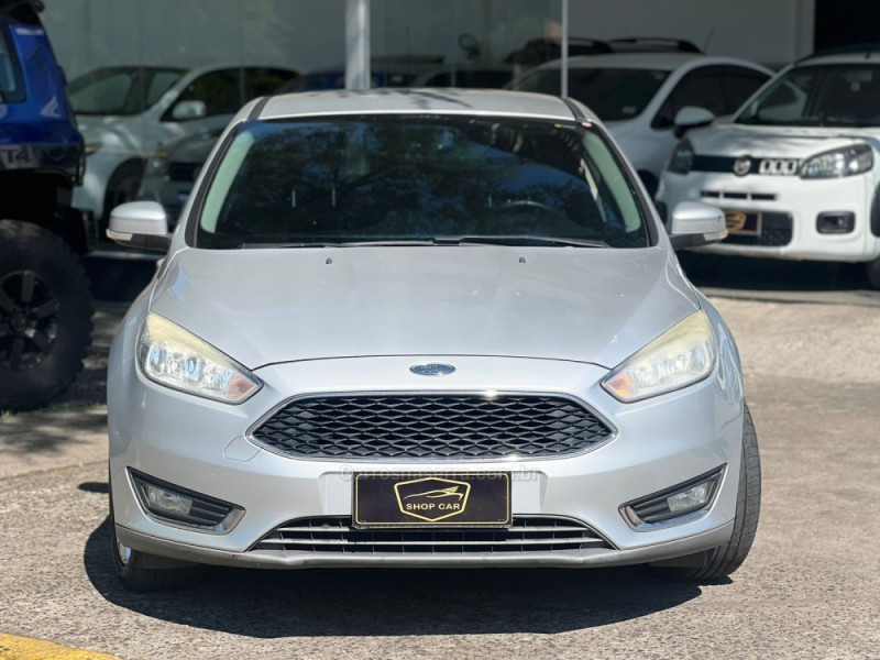 FOCUS 2.0 SE PLUS FASTBACK 16V FLEX 4P AUTOMÁTICO - 2016 - MONTENEGRO