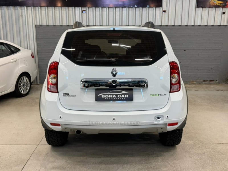 DUSTER 2.0 TECH ROAD II 4X2 16V FLEX 4P AUTOMÁTICO - 2014 - CAXIAS DO SUL