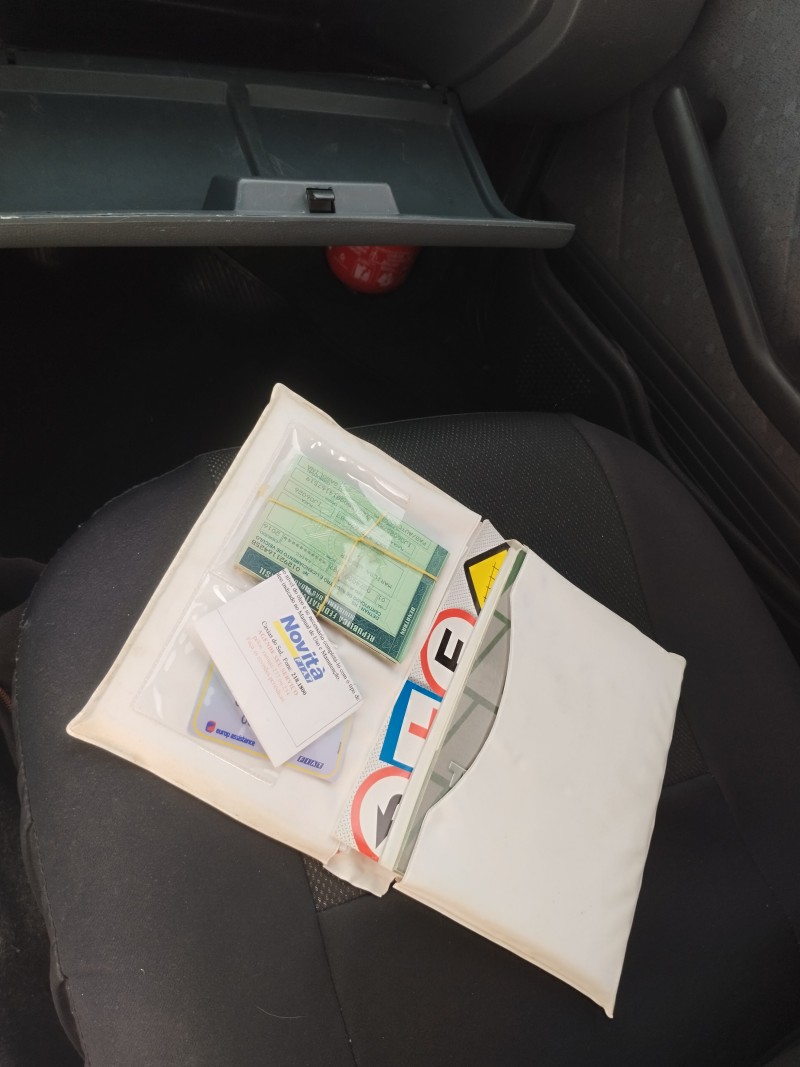 UNO 1.0 MPI MILLE SMART 8V GASOLINA 2P MANUAL - 2001 - CAXIAS DO SUL