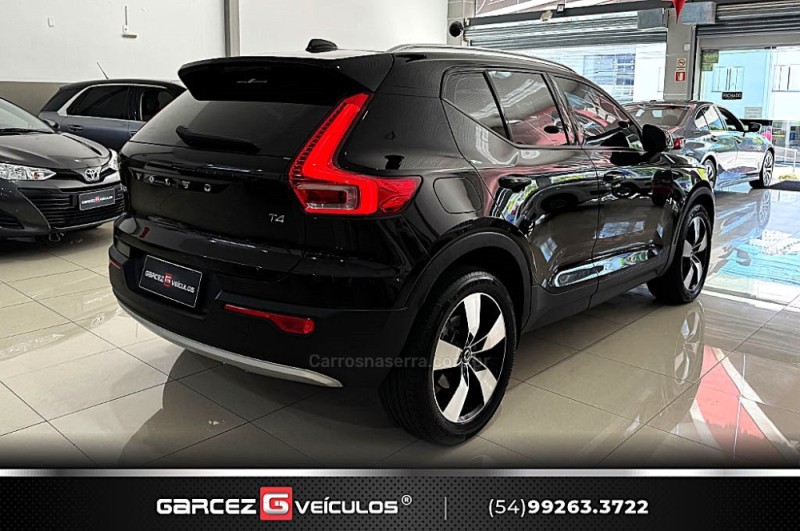 XC 40 2.0 T4 GASOLINA MOMENTUM 190CV FWD  - 2020 - BENTO GONçALVES